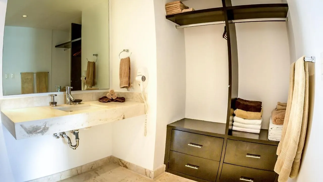 Elements Penthouse 5 Condo Playa del Carmen 0*,
